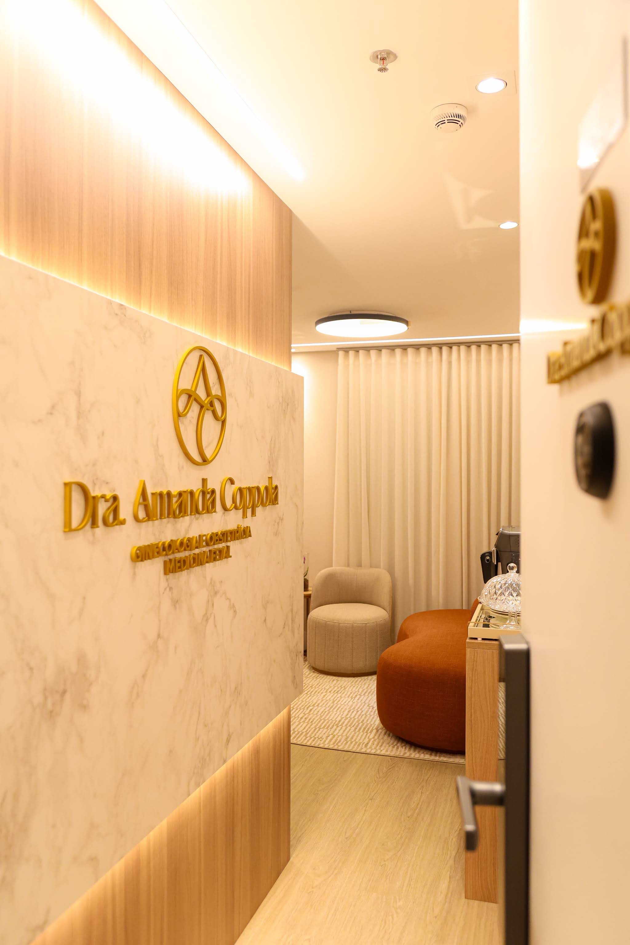 Recepção do novo consultório da Dra. Amanda